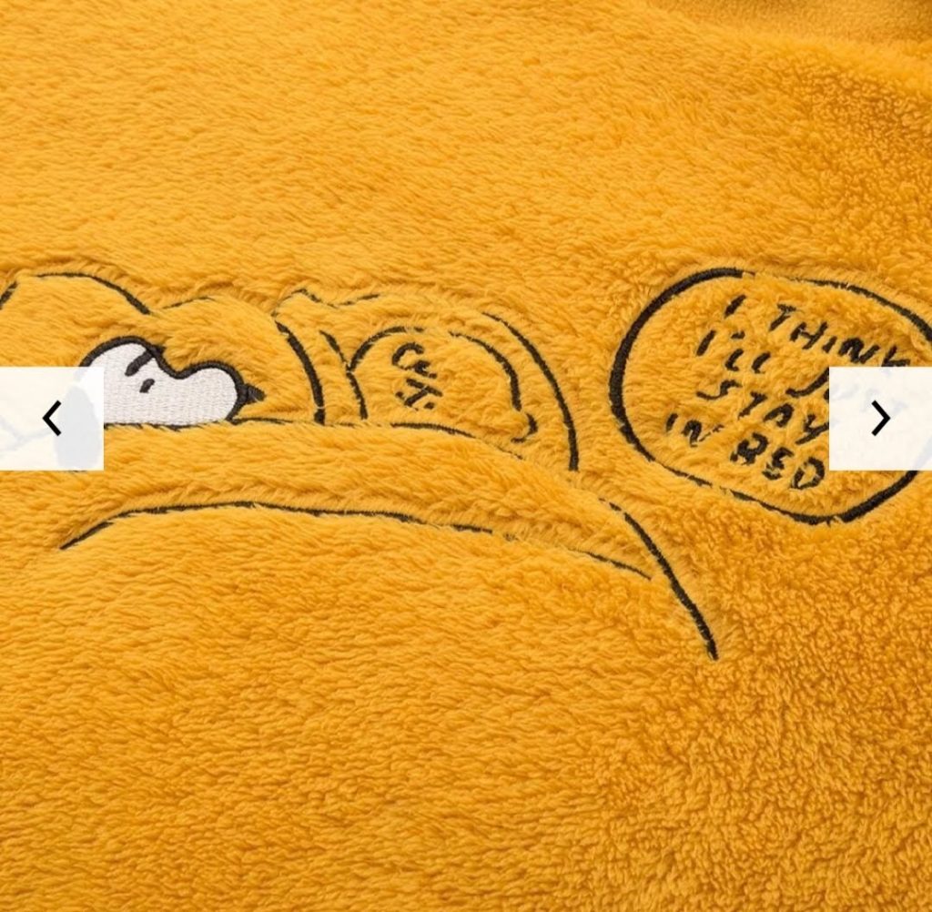 ユニクロスヌーピーのパジャマ黄色