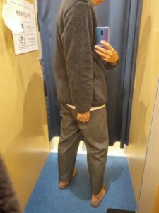 2020年12月4日の私服後ろ