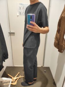 2021年春夏ユニクロUファインゲージボートネックセーターのブラックM横