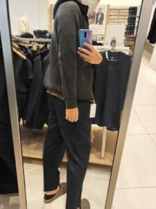 ウルトラストレッチドライスウェットパーカのダークグレーS後ろ