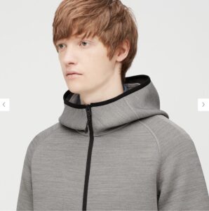 ウルトラストレッチドライスウェットパーカのモデル３